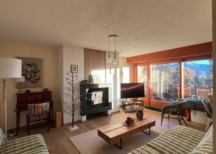 Renovated Mountain View Apartment - Les Eperviers